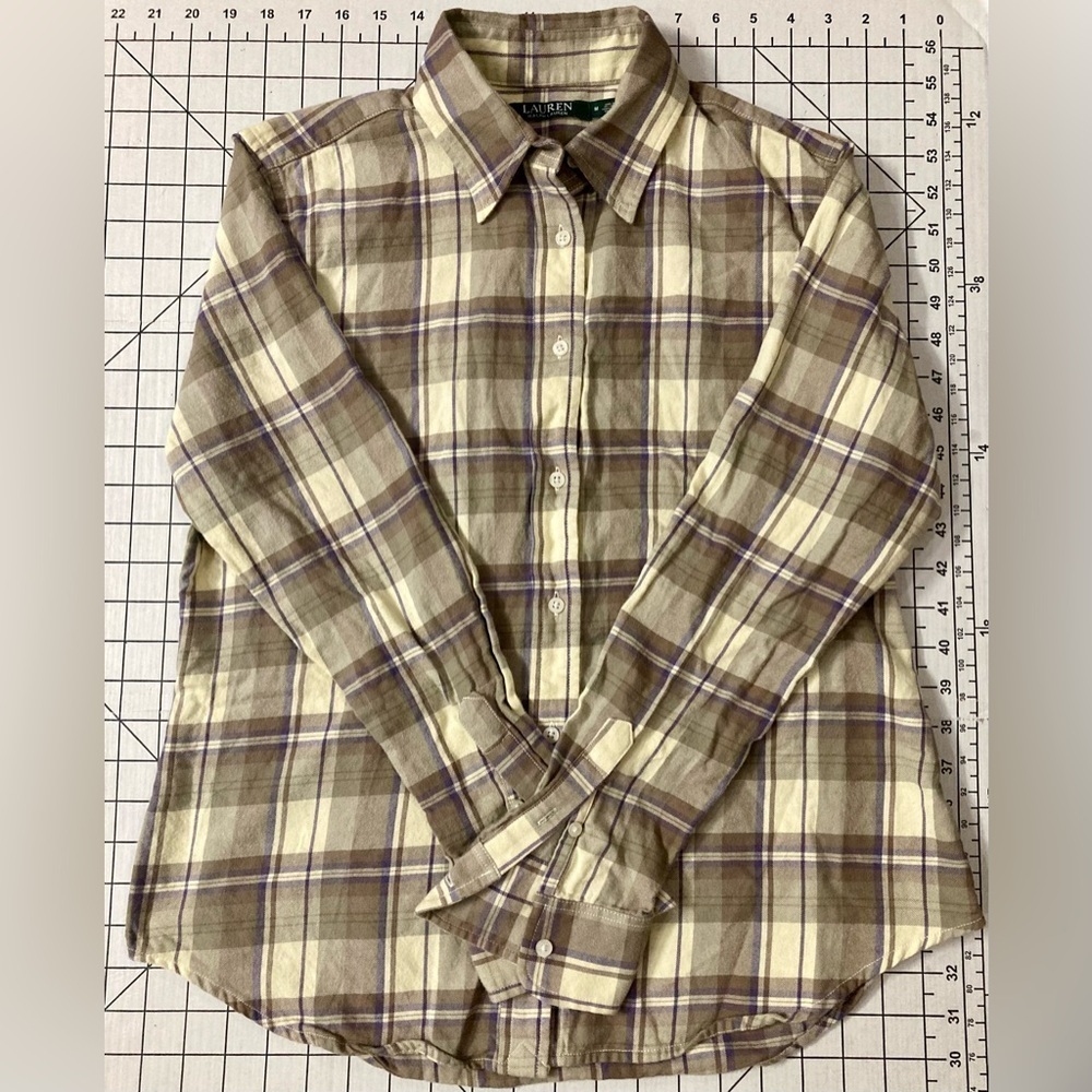 Lauren Ralph Lauren Women’s Medium Tan/Purple Button Down Shirt